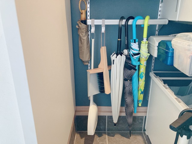 玄関収納で活用しているS字フック