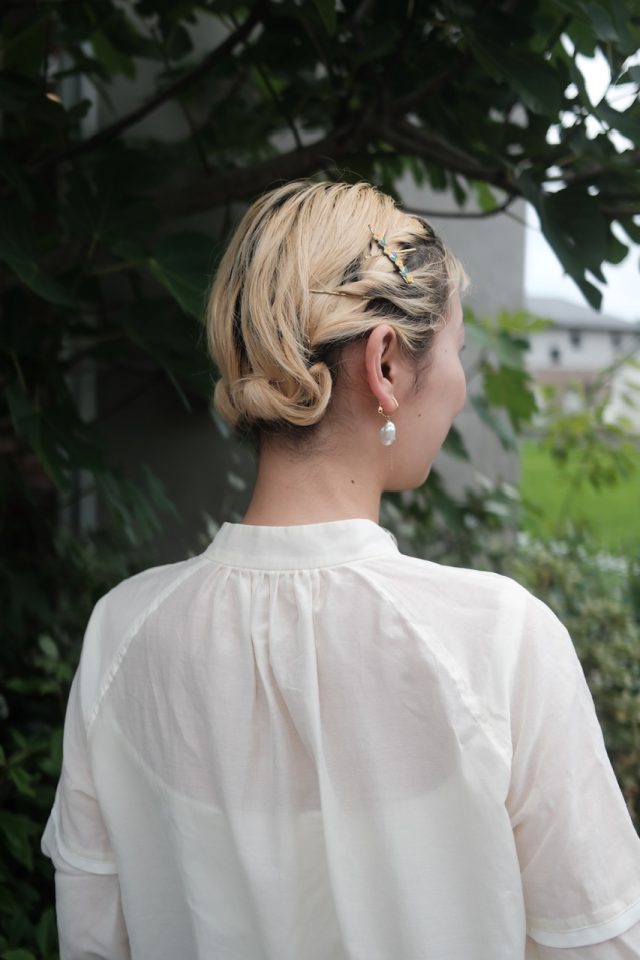 くせ毛さんのピンとゴムのヘアアレンジ