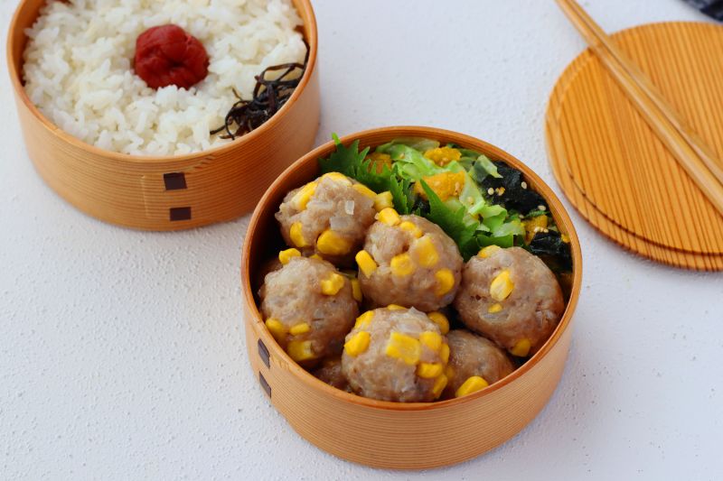 レンジ1回で2品！「レンジでコーン焼売」「野菜の海苔ナムル」2品弁当