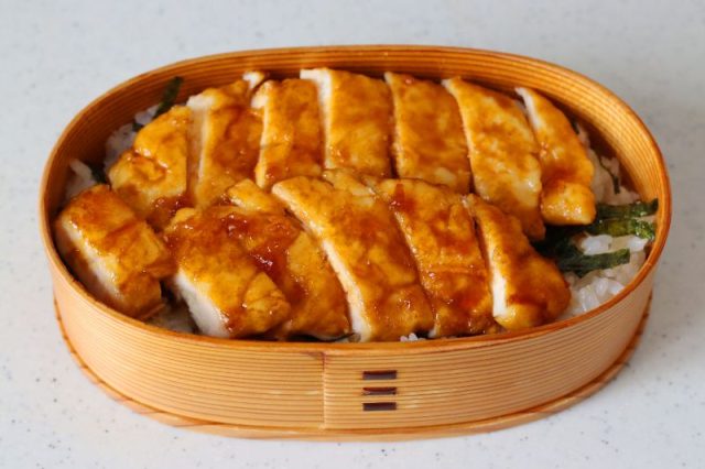 2品弁当の詰め方プロセス