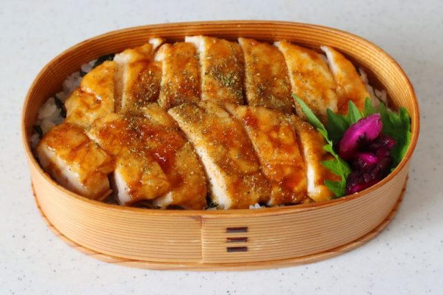 2品弁当の詰め方プロセス