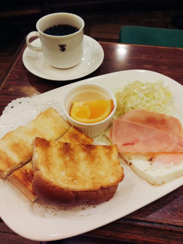 元町サントス 外観 モーニング