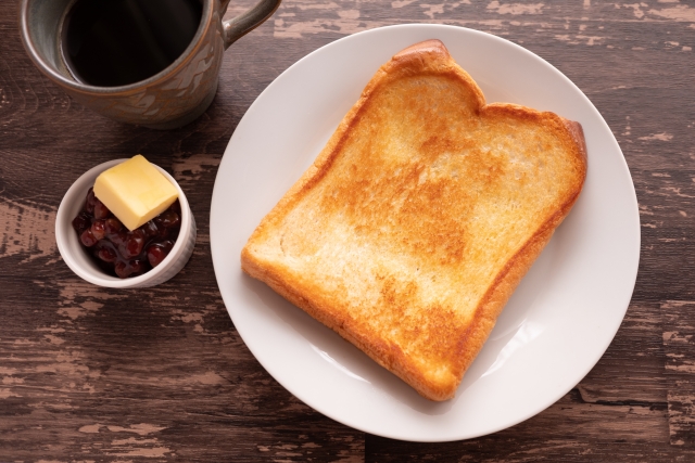 トーストとコーヒー
