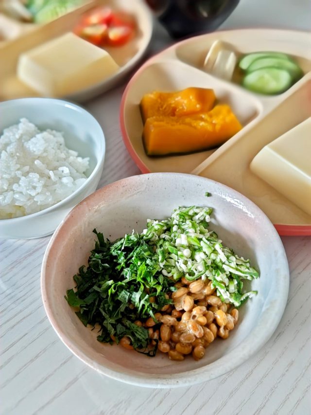 オクラと青じそと納豆