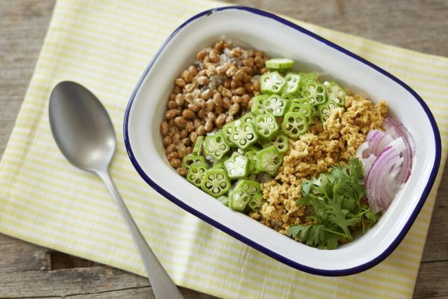 納豆キーマカレー丼