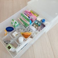 忙しい朝でも迷わない！無印良品×セリアでつくる“お薬収納術”