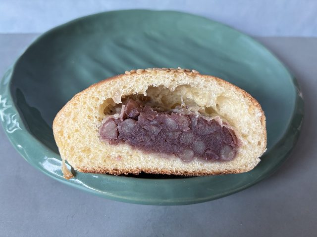 Grand Chario ベーカリー　あんぱん断面