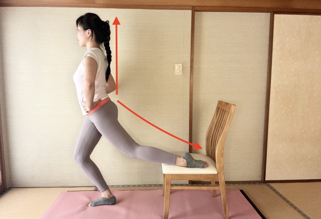 前もものストレッチ