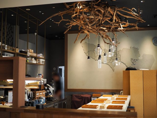 銀座朝食ラボ 店内