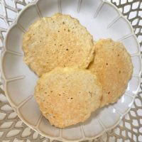 豆腐入りで栄養たっぷりヘルシーに♪オートミールの魅力と「腸活パンケーキレシピ」