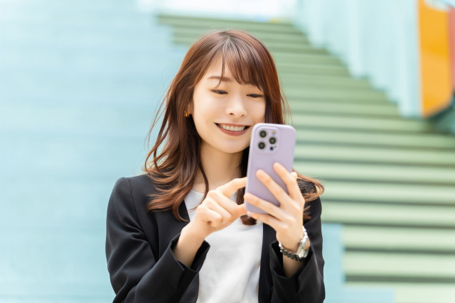 スマホで注文 女性
