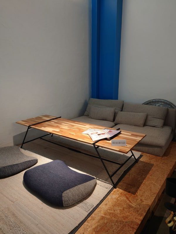 add knot(アドノット)店内の席