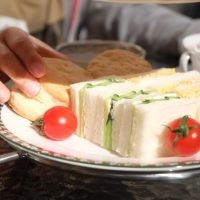 アフタヌーンティーをもっと楽しむ♪基本マナーと歴史