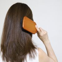 秋の乾燥に負けない！髪にツヤを出す簡単ヘアケア術