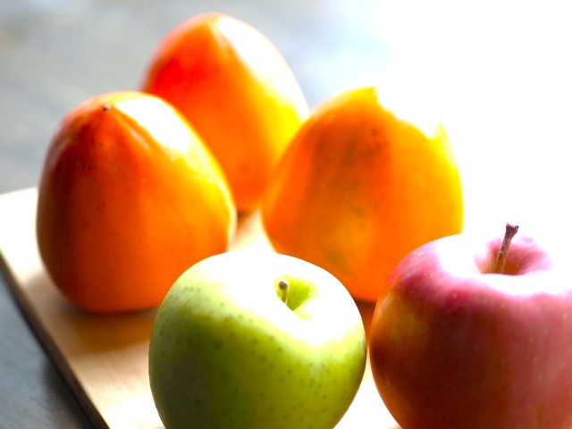 柿とリンゴ