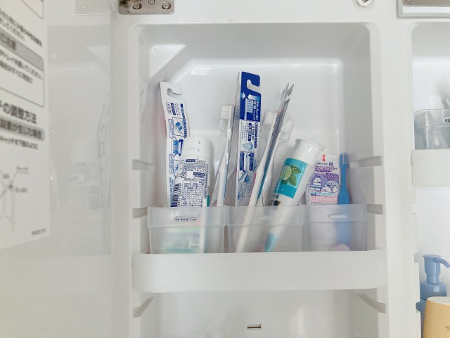 洗面台鏡裏収納