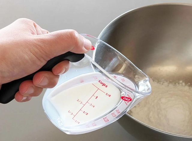 OXO（オクソー）の「アングルドメジャーカップ」