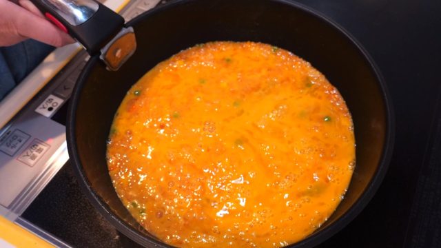 包まないオムライス