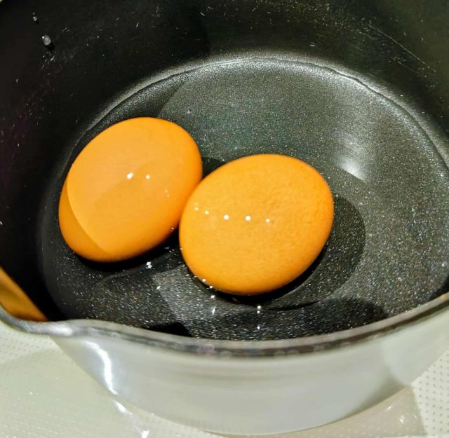 少量の水で加熱