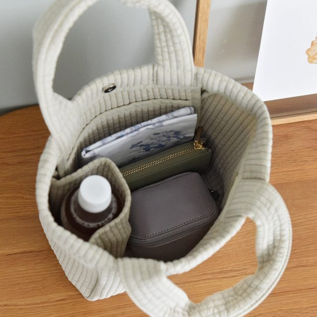 がばっと開く ミニキューブポーチ