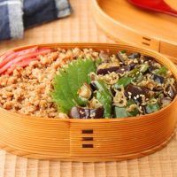 忙しい朝に◎レンジで簡単！「火を使わない」お弁当レシピ3つ