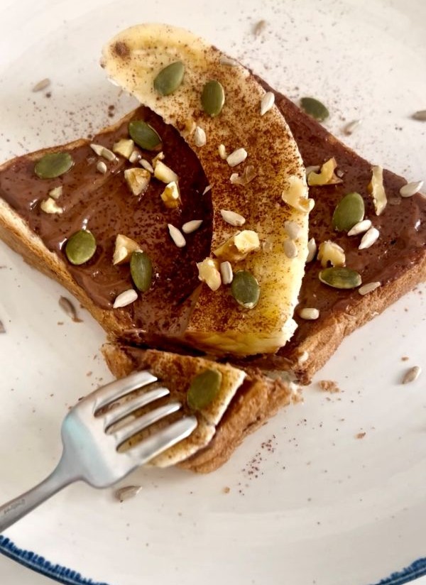 チョコムースを塗ったパン