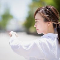 「8時10分前」は何時何分のこと？世代による感覚の違い。円滑なコミュニケーションのコツ