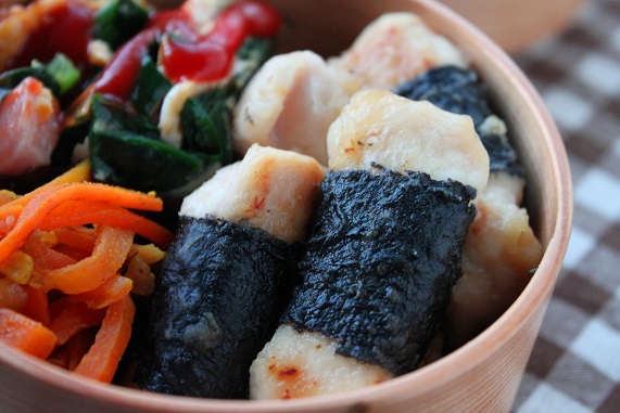 鶏ささみの海苔巻きチキンのお弁当