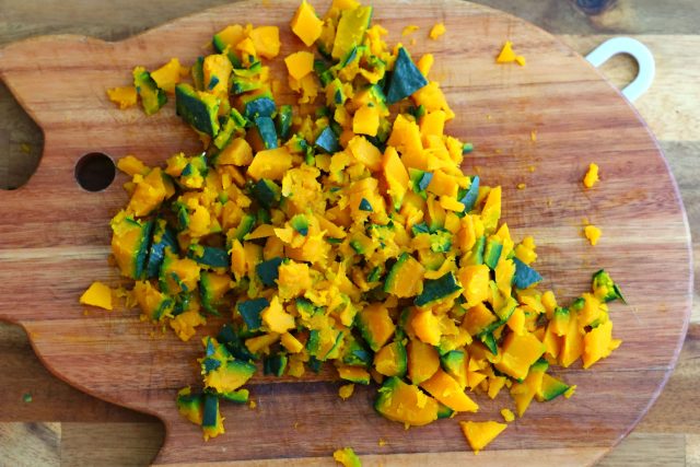 細かく切ったかぼちゃ