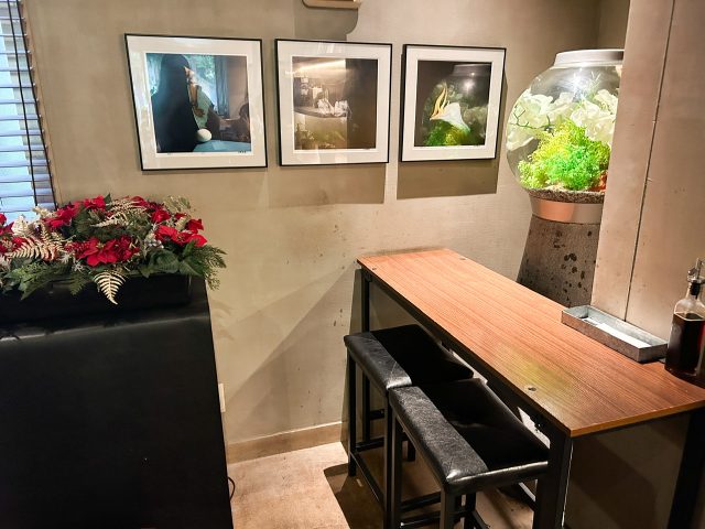 i2 cafe テーブル席