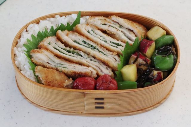 2品弁当の詰め方プロセス