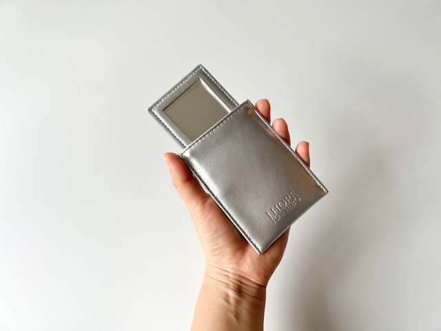 kanbo カードミラー 持った手