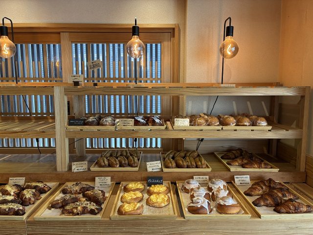 ブーランジェリー ルミエール 店内