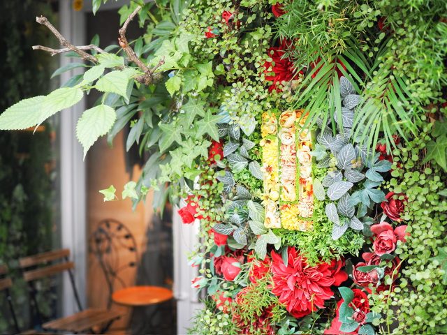 i2 cafe 外観のディテール