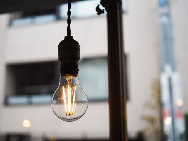 AKHA AMA COFFEE KAGURAZAKAの照明