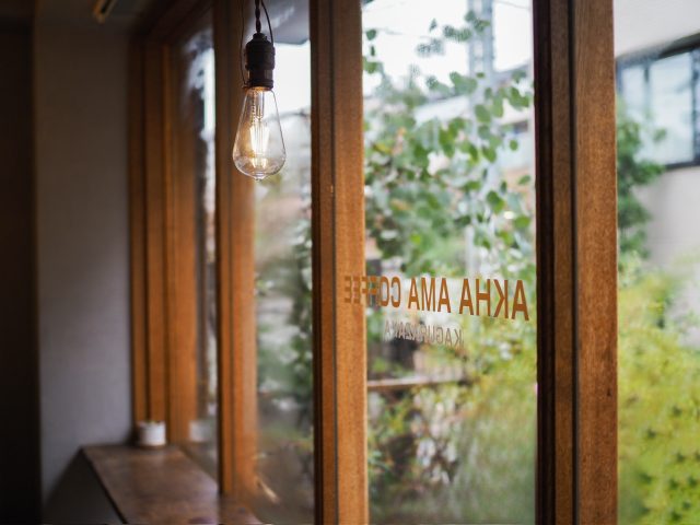 AKHA AMA COFFEE KAGURAZAKA 店内