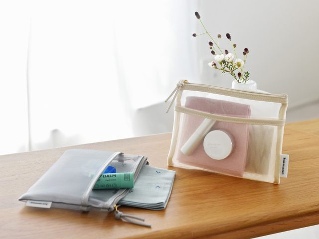 通気性のいい 軽量メッシュ ハンカチポーチ