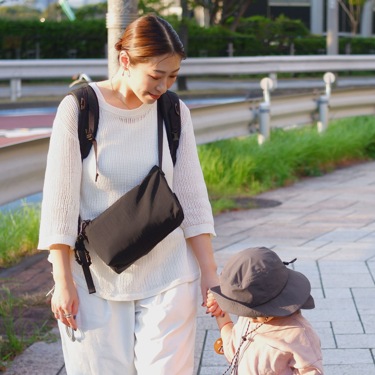 バッグ2個持ちで子連れ外出が快適に！ママに嬉しい「bon moment ミニ