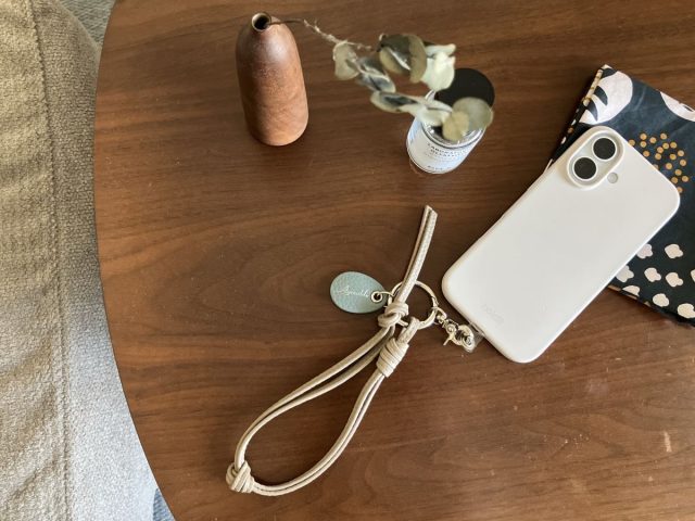 スマホストラップ