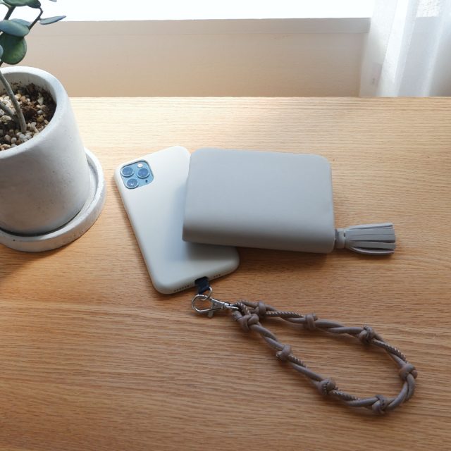 スマホストラップ