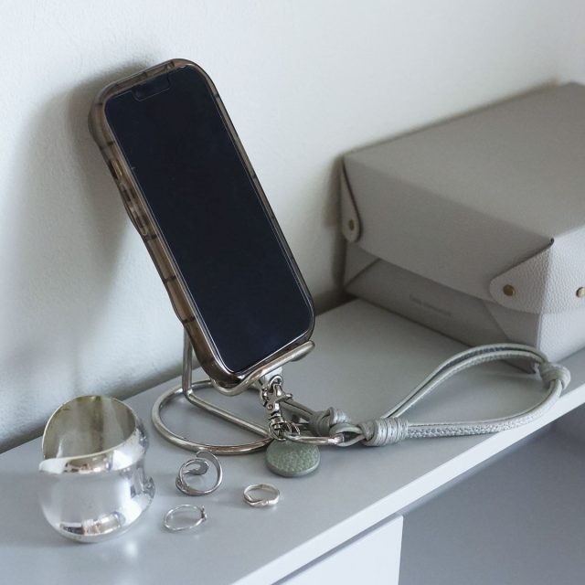 スマホストラップ