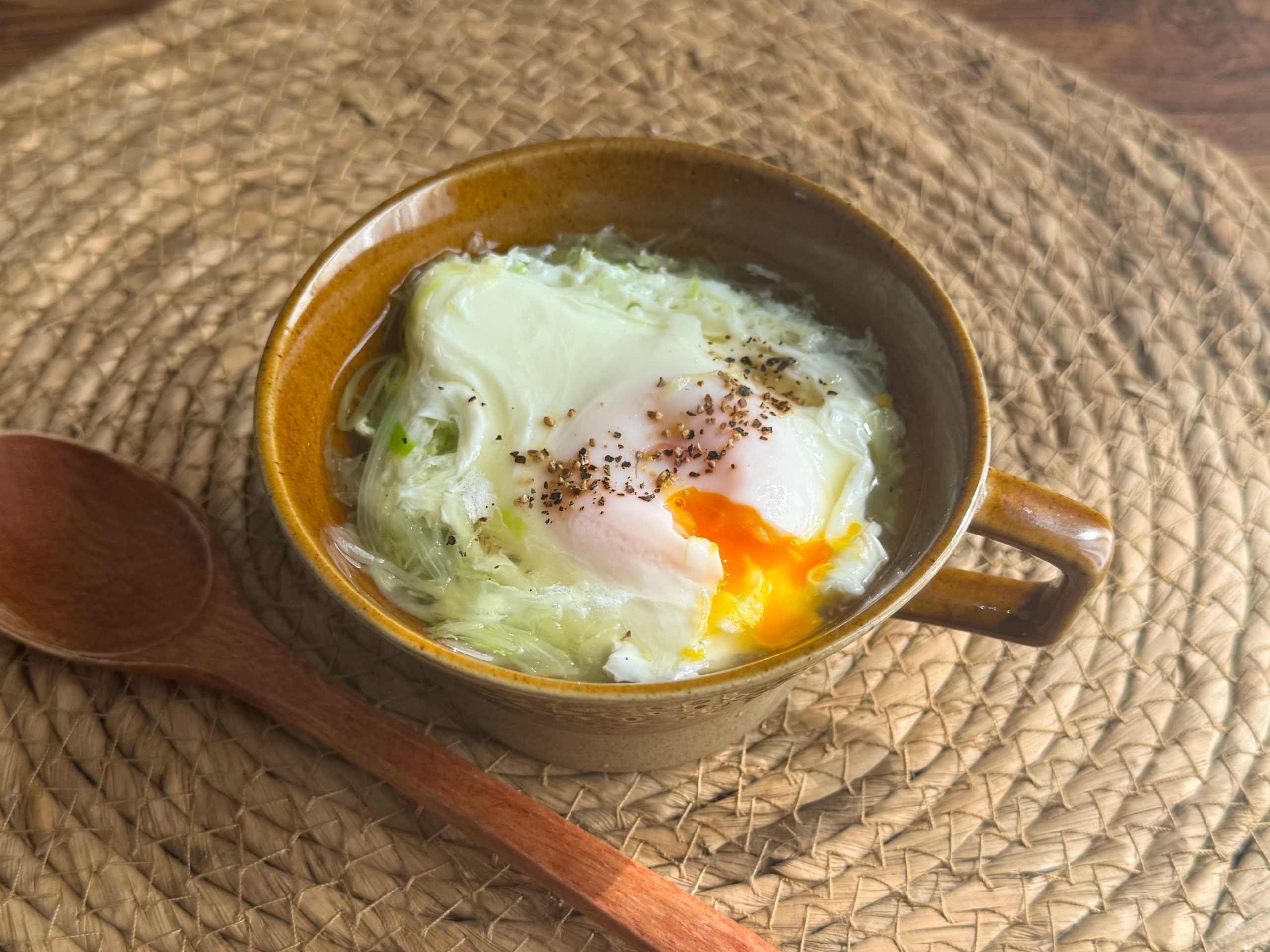 100円キャベツで作る！朝にやさしい「巣ごもりスープ」レシピ