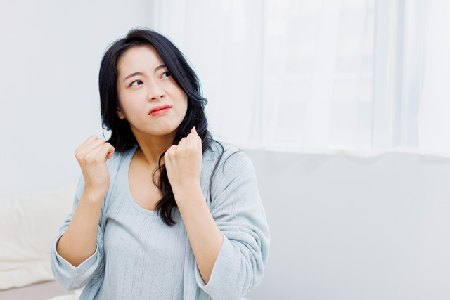 イライラする女性