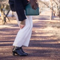 印象が変わる！ロングブーツのスマートな脱ぎ方のコツ