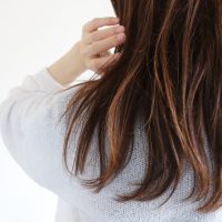 秋冬の静電気・広がりを抑える！朝のヘアケア対策3つ
