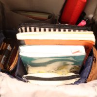 気持ちも整う！「バッグの中身の整理法」とおすすめグッズ3選