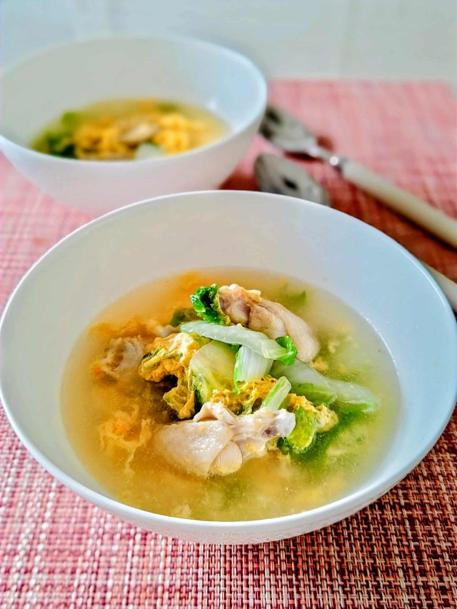 白菜と鶏手羽中のスープ