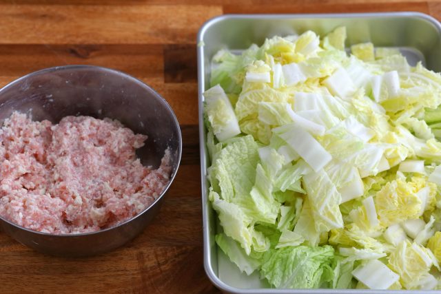 白菜と鶏ひき肉