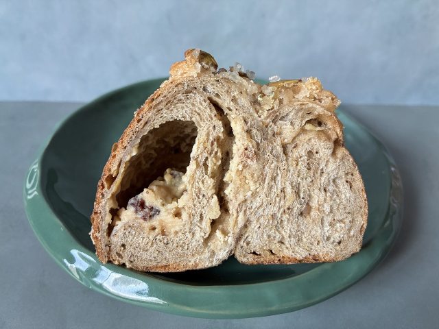 アールグレイキャラメルラムレーズン断面