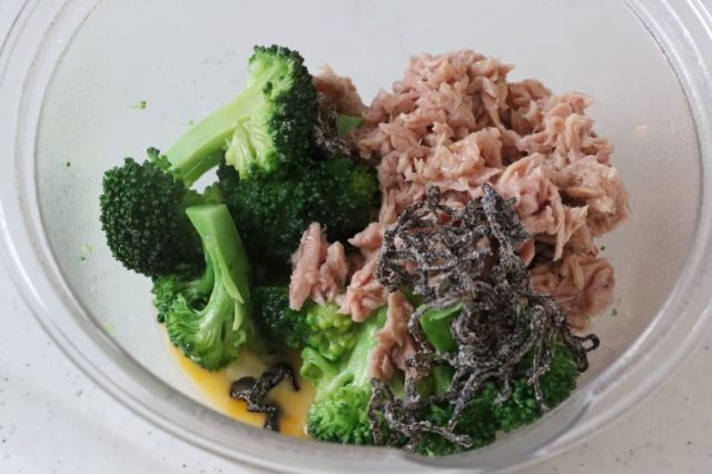 ボウルに入れた材料